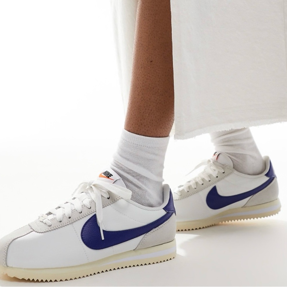 Nike White Leather Sneakers with Indigo Swoosh